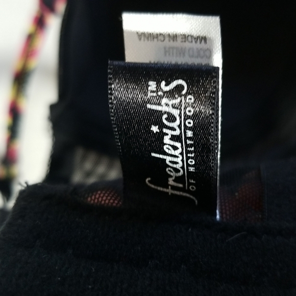 FREDERICKS OF HOLLYWOOD SMALL BUSTIER WITH HEARTS ,CAGE FRONT - Picture 7 of 8